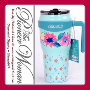 🦋 New Pioneer Woman 2023 Roadster Folk Geo Tumbler